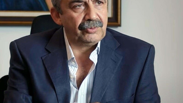 Sırrı Süreyya Önder, rol aldığı filmi izleyemedi