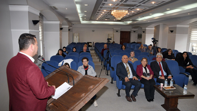 Kastamonu'da "Çankırı Çorakyerler Omurgalı Fosil Lokalitesi" konferansı gerçekleştirildi