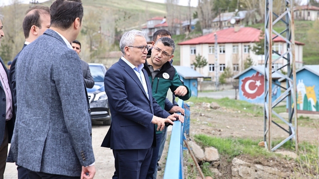 İmranlı'da Kızılırmak Kanalı Projesi'nde çalışmalar sürüyor