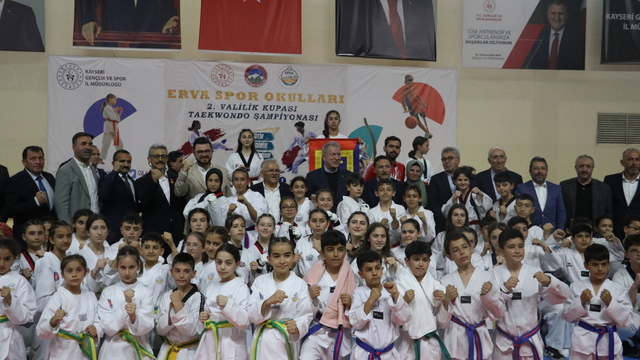 ERVA Spor Okulları 2. Valilik Kupası Tekvando Şampiyonası'nın açılış seremonisi yapıldı