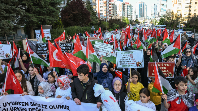 İsrail'in Gazze'ye saldırıları ABD'nin Ankara Büyükelçiliği önünde protesto edildi