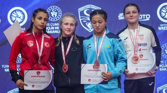 Edirne TOHM güreşçileri Uluslararası Zafer Kupası'nda 3 madalya kazandı