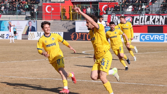 Menemen FK, Vanspor'a karşı üstün