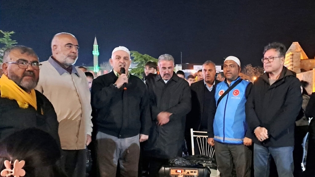 Kırşehir'de hacı adayları kutsal topraklara uğurlandı