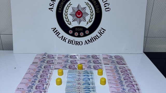 Erzincan'da iş yerinde kumar oynayan 4 kişiye 36 bin 988 lira ceza kesildi