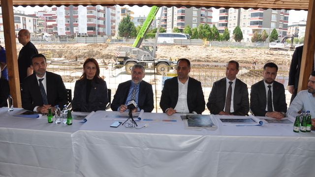 AK Parti Mersin Milletvekili Nebati, hızlı tren projesini değerlendirdi