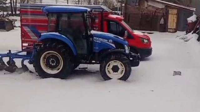 Ardahan'ın yüksek kesimleri, dolu yağışıyla beyaza büründü