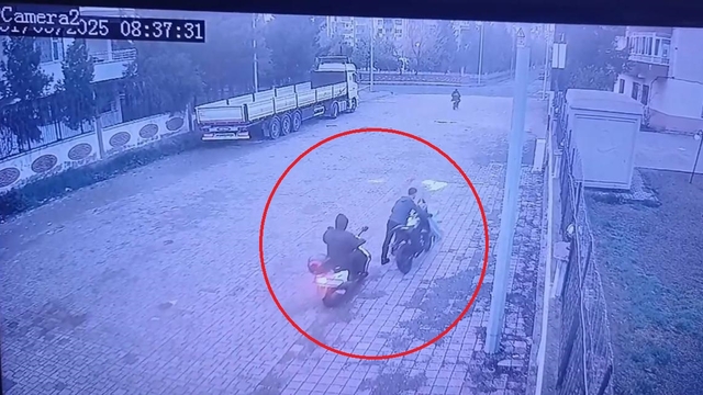 21 motosiklet çalan 2 kardeş yakalandı; o anlar kamerada