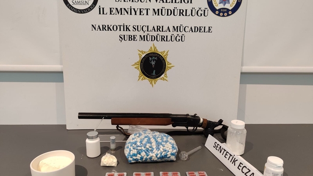 Samsun'da uyuşturucu operasyonunda 3 zanlı yakalandı