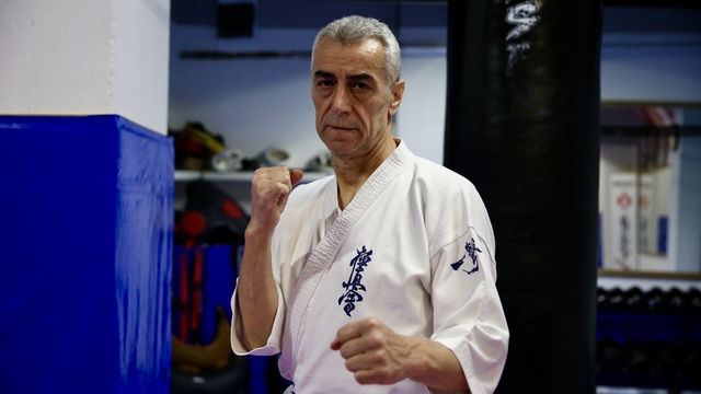 Zayıflamak için başladığı karatede 36 yıldır şampiyon yetiştiriyor