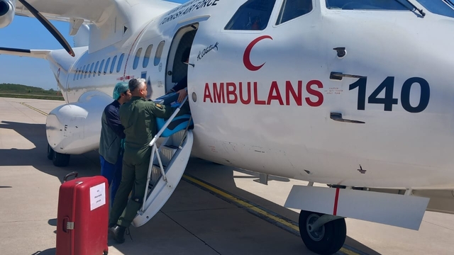 Hava Kuvvetlerinin ambulans uçağı Samsun'dan Ankara'ya organ nakletti