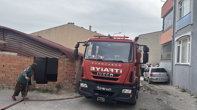 Edirne'de metruk binada çıkan yangın söndürüldü