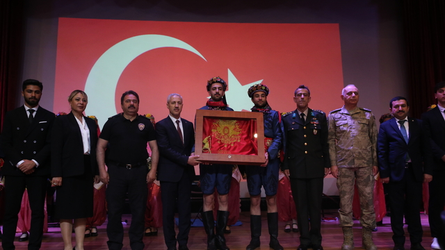 57. Piyade Alayı'nın temsili sancağı Hatay Mustafa Kemal Üniversitesine verildi