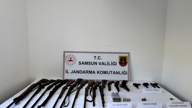 Samsun'da kaçak silah ticareti operasyonunda 2 zanlı yakalandı