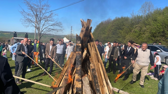 Ladik'te Hıdırellez Şenliği düzenlendi