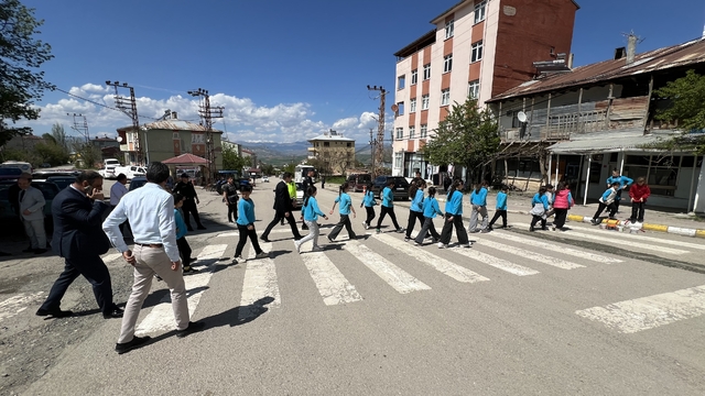 Akıncılar'da Karayolu Güvenliği ve Trafik Haftası kutlandı