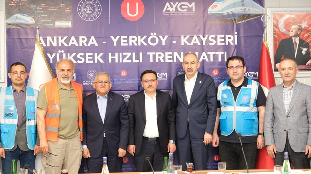 Vali Çiçek ile Başkan Büyükkılıç, hızlı tren şantiyesini inceledi