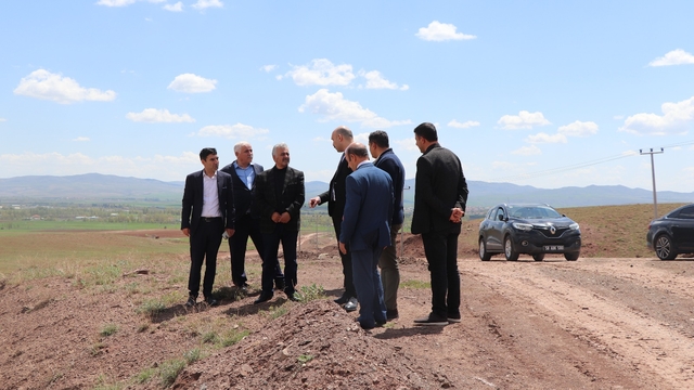 Şarkışla Kaymakamı Öztürk ve ilçe protokolü OSB'de incelemelerde bulunuldu