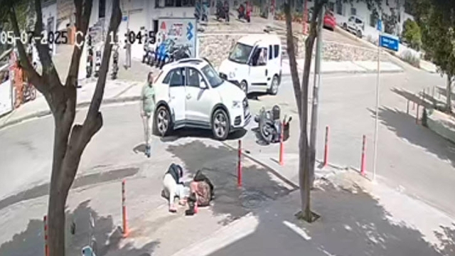 Cip ile motosikletin çarptığı kaza kamerada; 2 yaralı