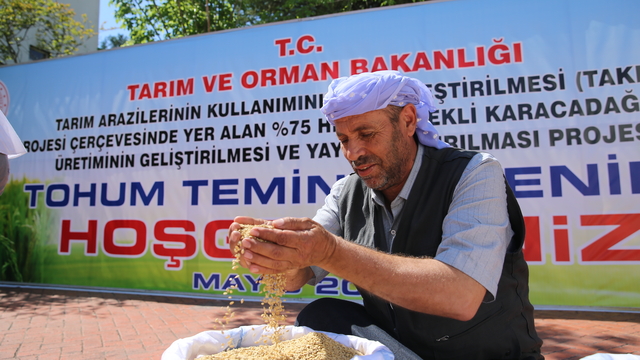 Diyarbakır'da 45 çiftçiye 27 ton sertifikalı çeltik tohumu desteği