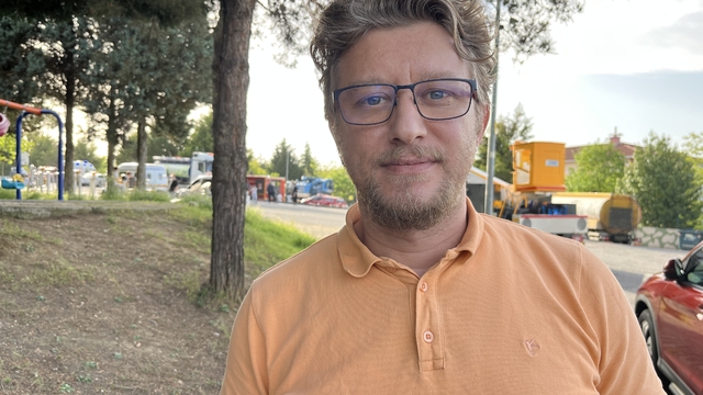 Kocaeli'de, tadilat sırasında okulun çatısında çıkan yangın söndürüldü (2)