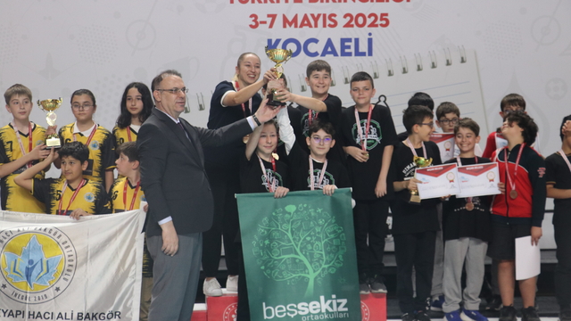 Kocaeli'de düzenlenen Okul Sporları Türkiye Satranç Şampiyonası sona erdi
