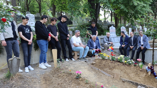 Ferizli'de motosiklet kazasında ölen genci arkadaşları unutmadı