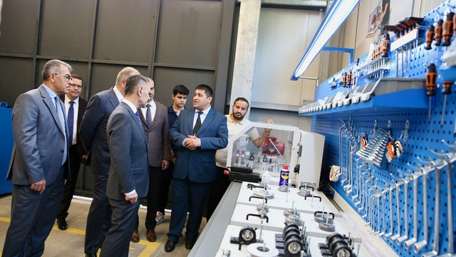 Kocaeli'de meslek lisesinde sanayiye eleman yetiştirecek bakım bölümü açıldı