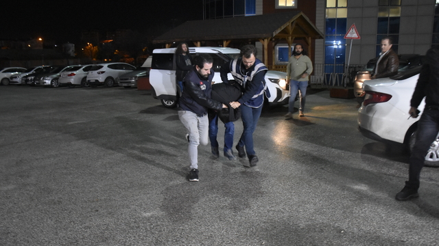Sivas'ta evde boğazları kesilerek öldürülen 2 kardeşin babası, 5 yıldır kayıpmış (3)