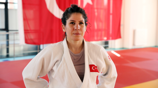 Paralimpik Oyunları üçüncüsü Ecem ve Cahide'nin hedefi dünya şampiyonluğu