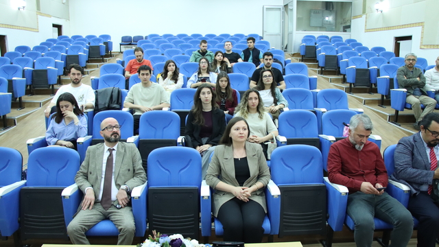 Kırklareli'nde "Kültür Diplomasisi: Kültür Elçisi Olarak Öğrenciler" konferansı düzenlendi