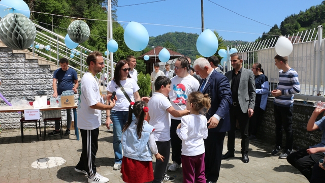 Of'ta Engeliler Haftası nedeniyle etkinlik düzenlendi