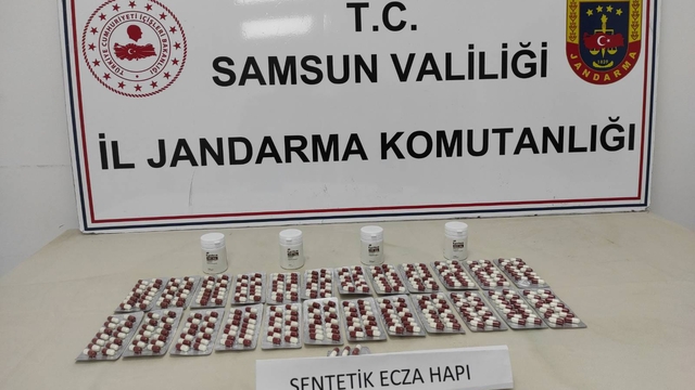 Samsun'da 4 bin 84 sentetik ecza hap ele geçirildi