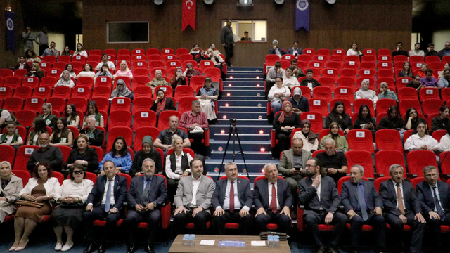 Tekirdağ'da "Modern Bağımlılıklar" söyleşisi düzenlendi