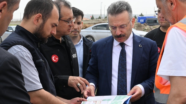 Eskişehir Valisi Aksoy öğretmenlere yönelik arama kurtarma tatbikatını takip etti