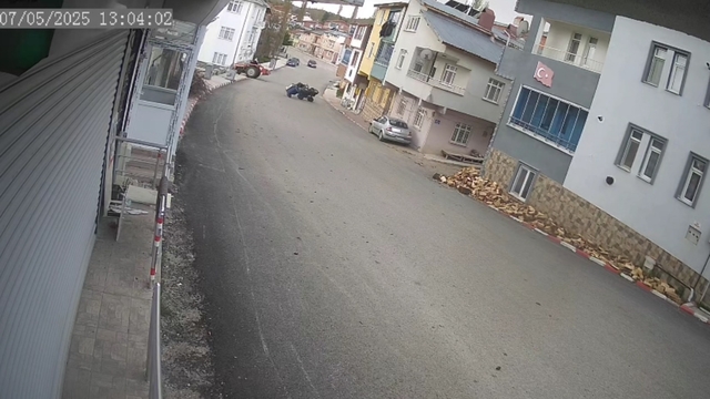 Tokat'ta ATV kazası güvenlik kamerasına yansıdı