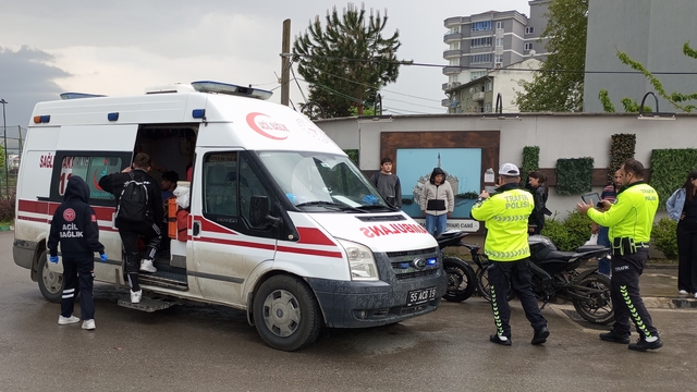 Çarşamba'da aracın çarptığı motosiklet sürücüsü yaralandı