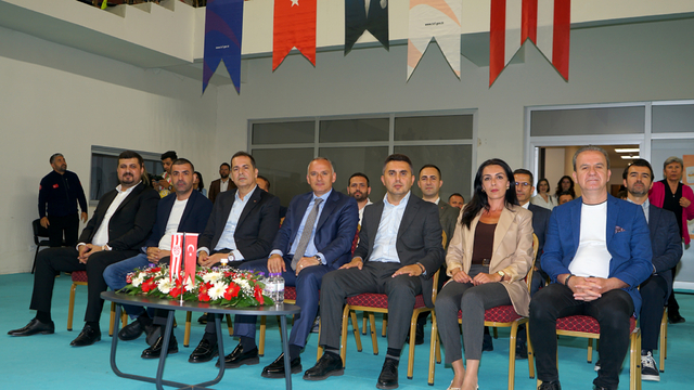 Uluslararası Golden Sun Ritmik Cimnastik Turnuvası, Antalya'da başladı