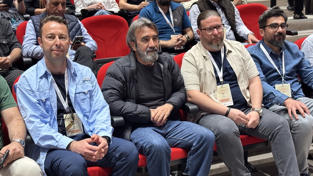 26. Uluslararası Altın Safran Belgesel Film Festivali'nde yönetmen Demirkubuz sinemaseverlerle buluştu