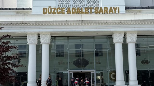 Düzce'de uyuşturucudan mükerrer suç kaydı bulunan 29 şüpheli yakalandı