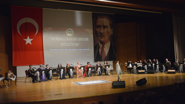 Bursa'da kadın şefler konser verdi