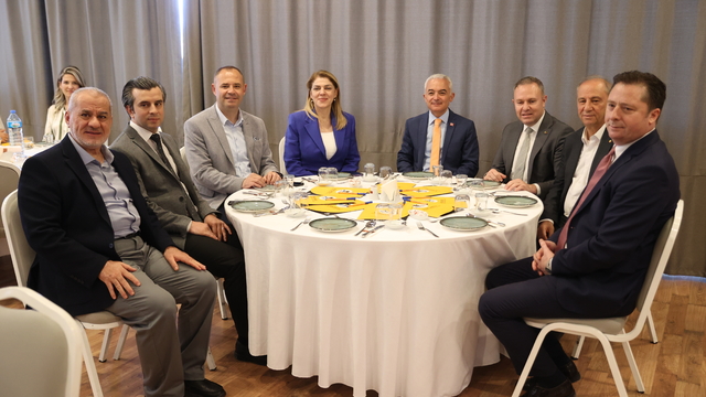 Kırklareli'nde "Kişisel Kalite, Kurumsal Verimlilik ve İnovasyon" konferansı düzenlendi