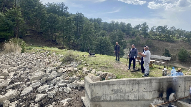 Hamamözü Kaymakamı Erdoğan, sulama göletinde İncelemede bulundu