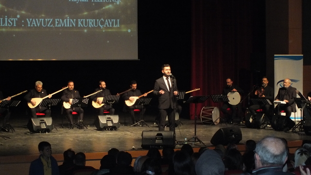 Sivas'ta THM Korosu ses sanatçıları konser verdi