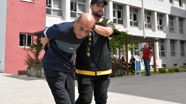 Eski eşini öldüren şüpheli: Belimde silahım vardı, çıkarıp 2 kez ateş ettim
