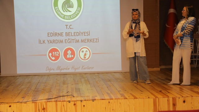 Edirne'de kadınlara ilk yardım farkındalık semineri