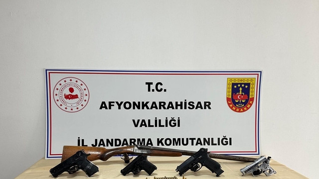 Afyonkarahisar'da düğünlerde havaya ateş eden 10 kişiye 42 bin 462 lira ceza