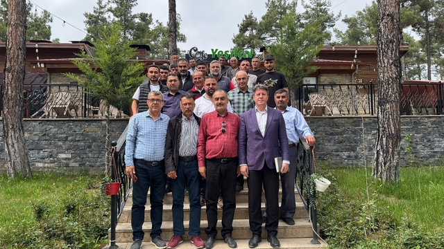 Denizli'nin Asırlık "Sudan Koyun Geçirme Yarışması" kuraklık nedeniyle temmuza alındı