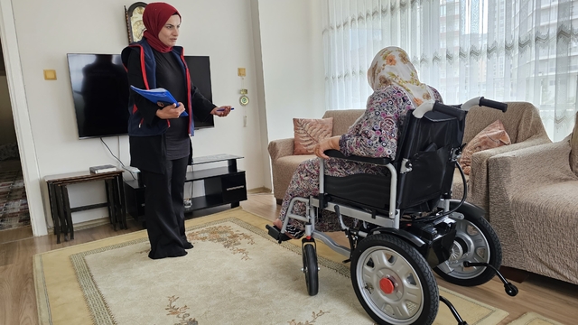 Mardin Büyükşehir Belediyesinden engelli ve yaşlılara medikal malzeme desteği