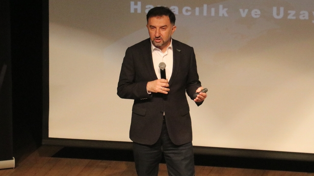 TUSAŞ Genel Müdürü Demiroğlu, Kocaeli'de öğrencilerle buluştu: